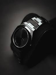 black arabic aura watch